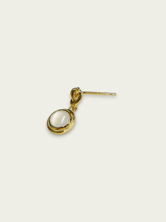 ムーンストーン ノットピアス（片耳）